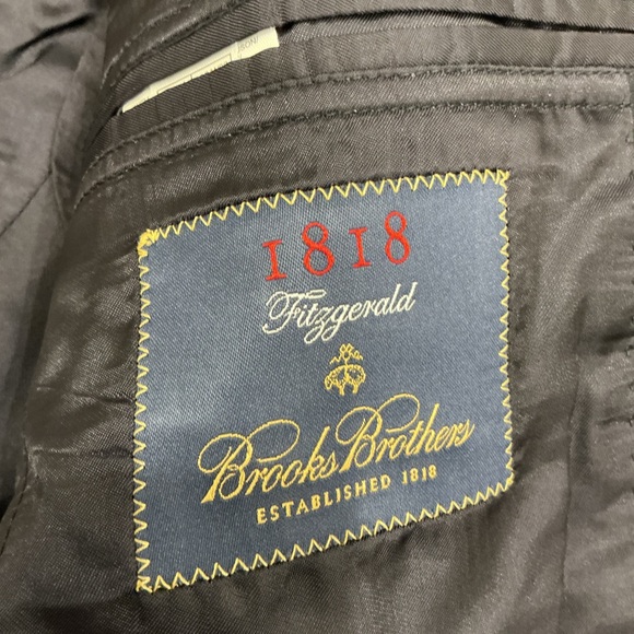 Brooks Brothers Fitzgerald Navy Blazer - Picture 3 of 4